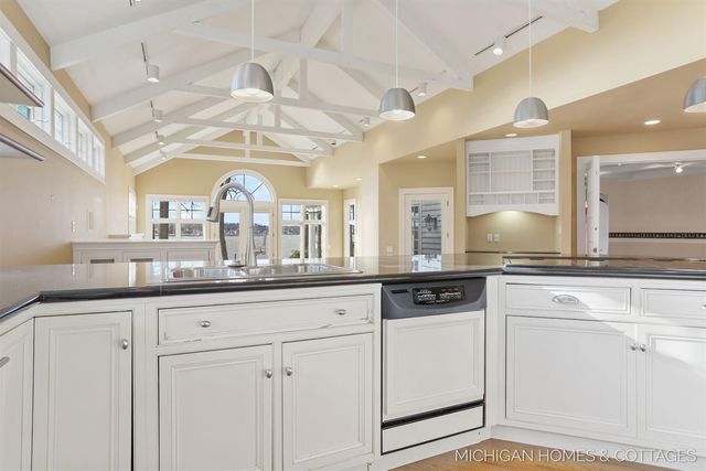 714 N Shore Drive, Holland, MI 49424