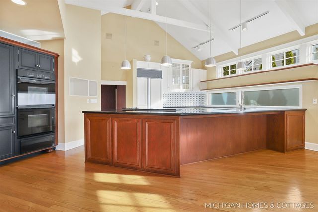 714 N Shore Drive, Holland, MI 49424