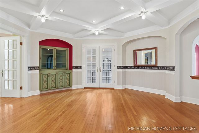 714 N Shore Drive, Holland, MI 49424