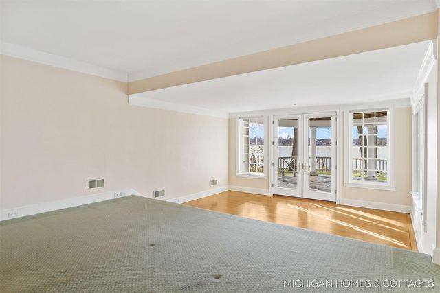 714 N Shore Drive, Holland, MI 49424