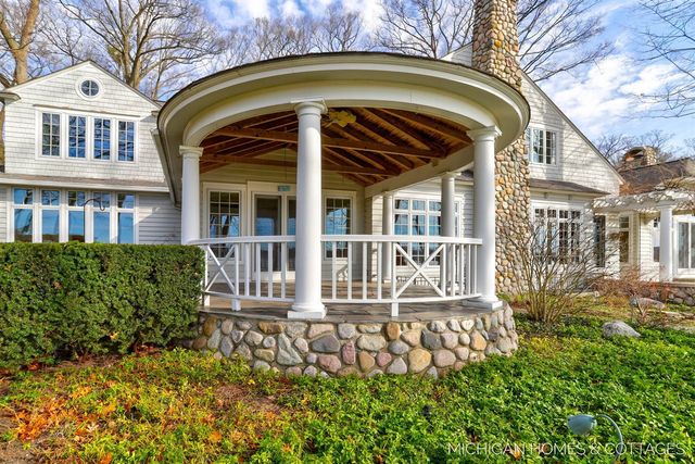 714 N Shore Drive, Holland, MI 49424