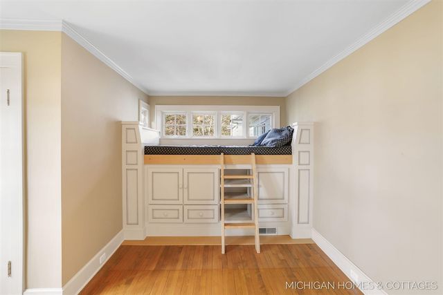 714 N Shore Drive, Holland, MI 49424