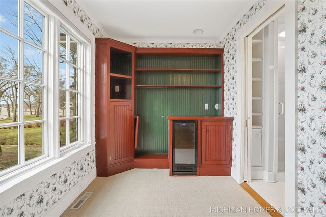 714 N Shore Drive, Holland, MI 49424