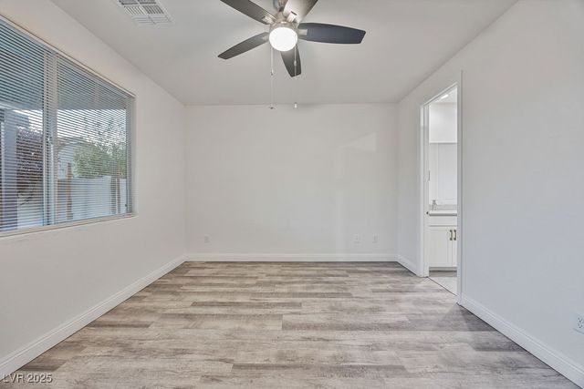 129 Pivot Avenue, North Las Vegas, NV 89031