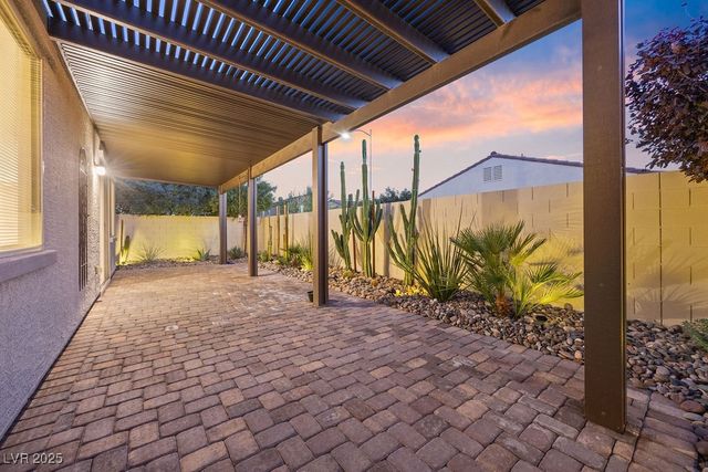 129 Pivot Avenue, North Las Vegas, NV 89031