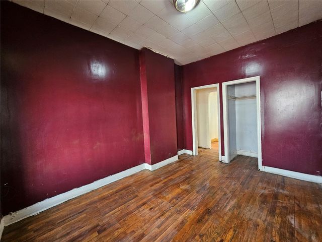 1076 Lafayette Avenue, Brooklyn, NY 11221