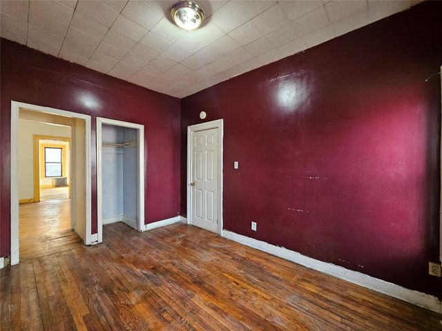 1076 Lafayette Avenue, Brooklyn, NY 11221