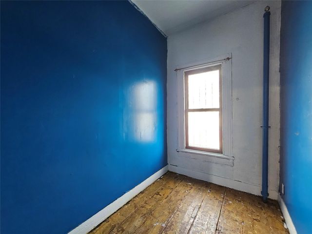 1076 Lafayette Avenue, Brooklyn, NY 11221