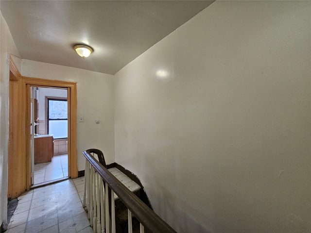 1076 Lafayette Avenue, Brooklyn, NY 11221