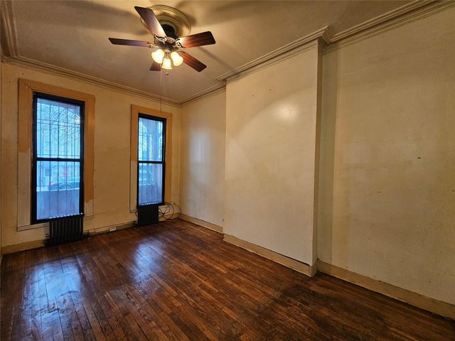 1076 Lafayette Avenue, Brooklyn, NY 11221