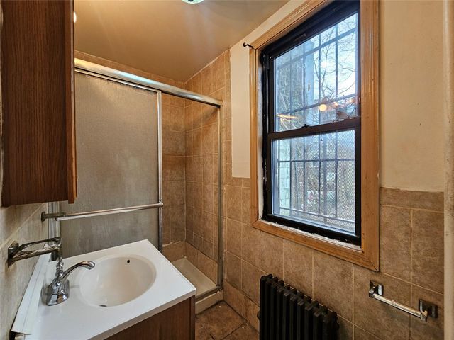 1076 Lafayette Avenue, Brooklyn, NY 11221