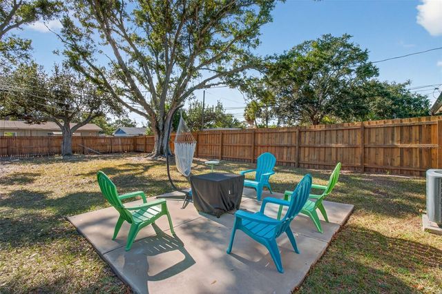 3118 PINE TREE AVENUE B, Largo, FL 33771