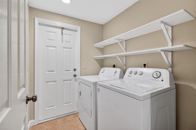 3118 PINE TREE AVENUE B, Largo, FL 33771