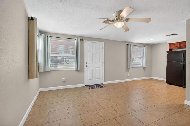 3118 PINE TREE AVENUE B, Largo, FL 33771