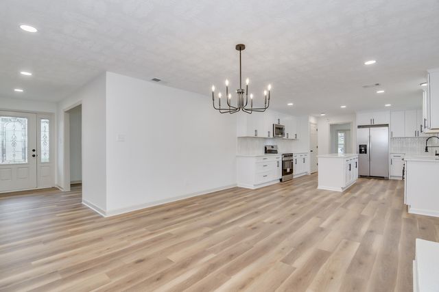 65 Deerwood Court, Aiken, SC 29803