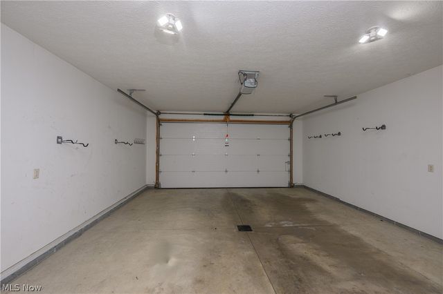 465 Wagler Avenue SW, Hartville, OH 44632