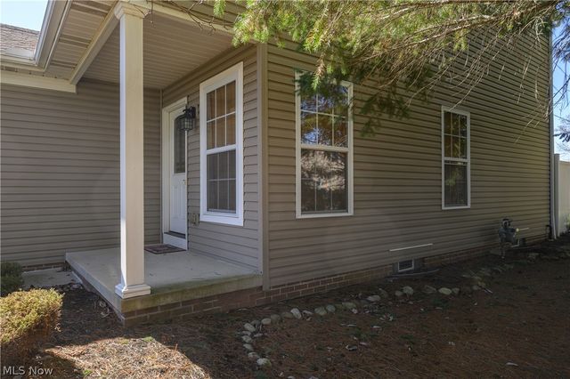 465 Wagler Avenue SW, Hartville, OH 44632