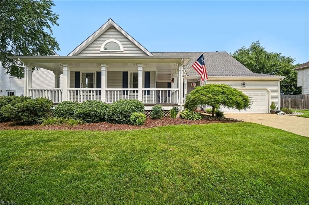 2653 Christopher Farms DR, Virginia Beach, VA 23453