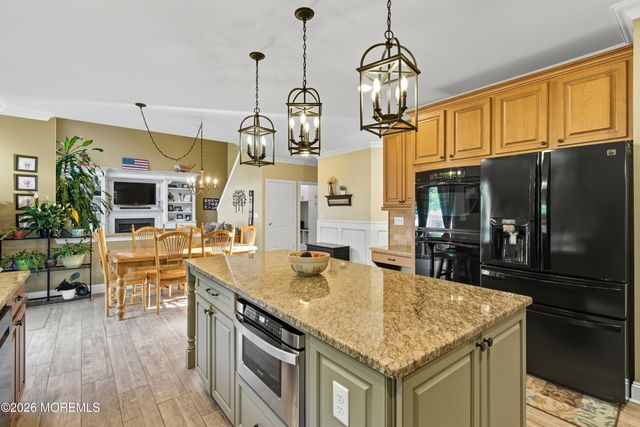 4 Windsong Court, Jackson, NJ 08527