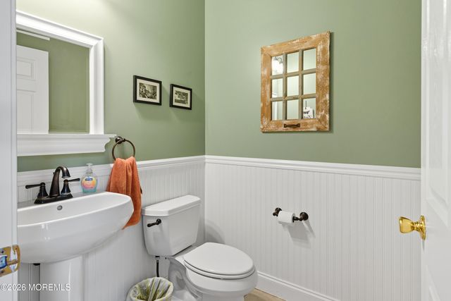 4 Windsong Court, Jackson, NJ 08527