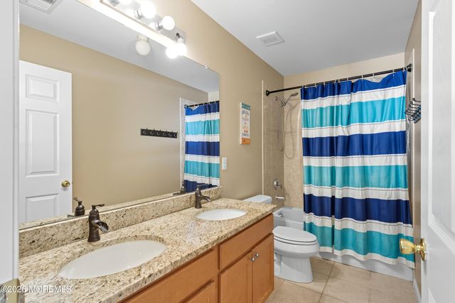 4 Windsong Court, Jackson, NJ 08527