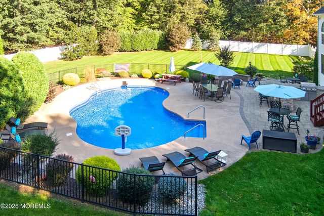 4 Windsong Court, Jackson, NJ 08527