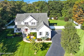 4 Windsong Court, Jackson, NJ 08527