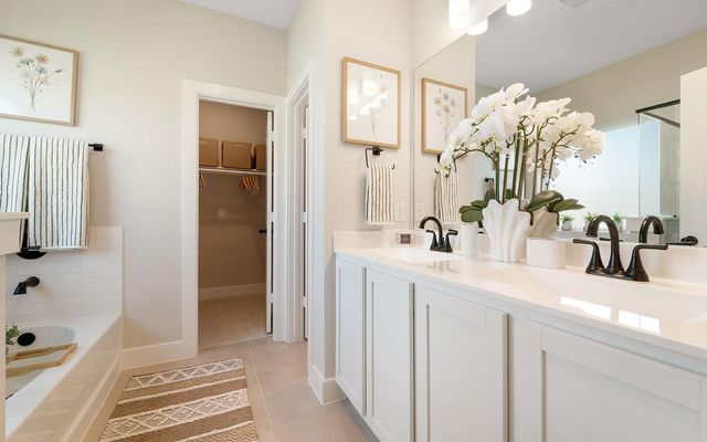 1406 17th Avenue N, Texas City, TX 77590