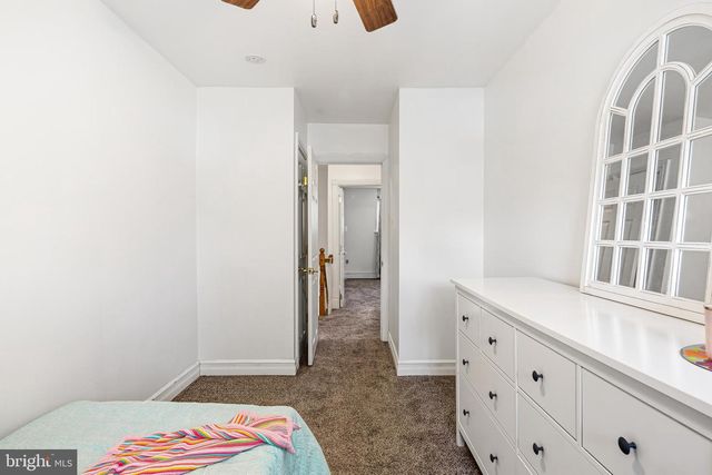 15063 LONDON RD, Philadelphia, PA 19116