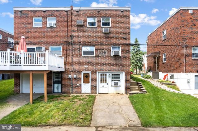 15063 LONDON RD, Philadelphia, PA 19116