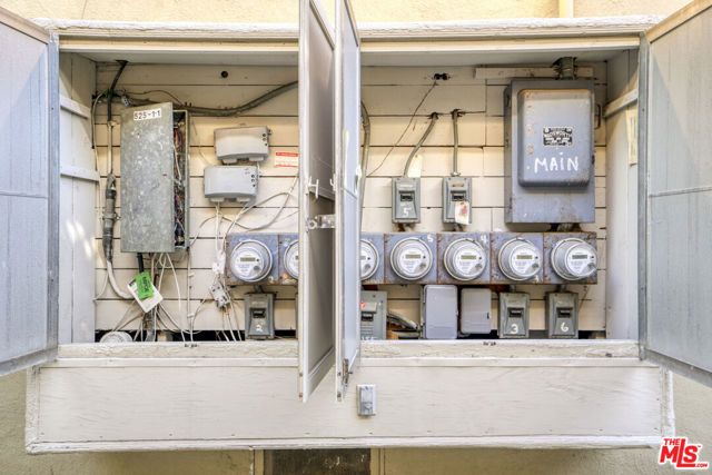 525 N Sweetzer Avenue, West Hollywood, CA 90048