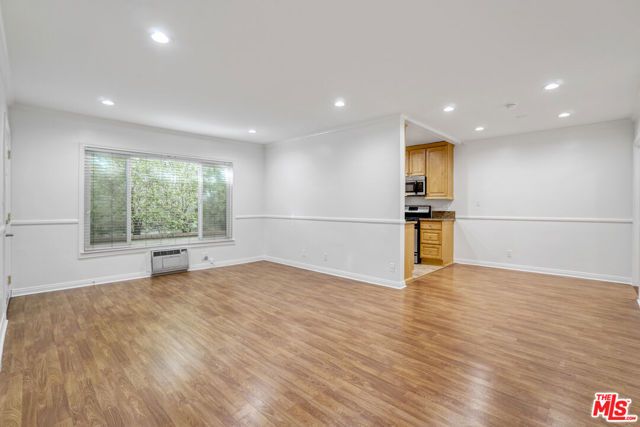 525 N Sweetzer Avenue, West Hollywood, CA 90048