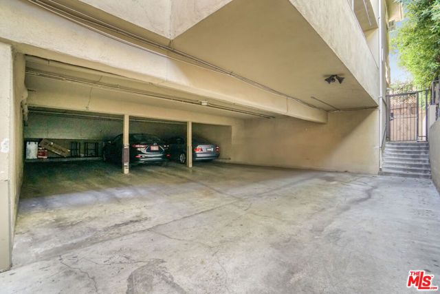 525 N Sweetzer Avenue, West Hollywood, CA 90048