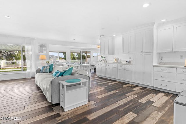 28564 Portsmouth Drive, Menifee, CA 92584