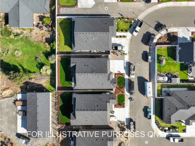 7900 Marcelle Lane, White City, OR 97503