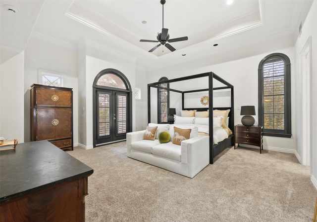 1419 Nantucket Drive, Houston, TX 77057