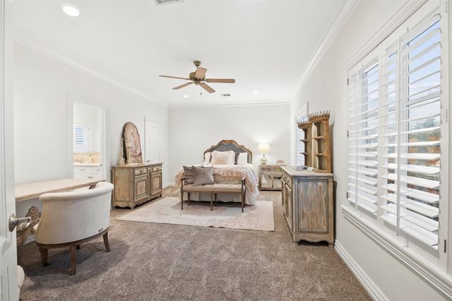 1419 Nantucket Drive, Houston, TX 77057