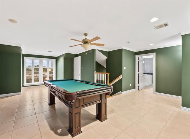 1419 Nantucket Drive, Houston, TX 77057