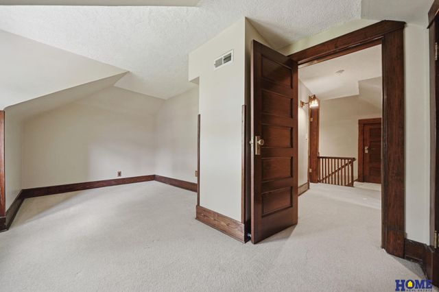 2464 Sewell Street, Lincoln, NE 68502