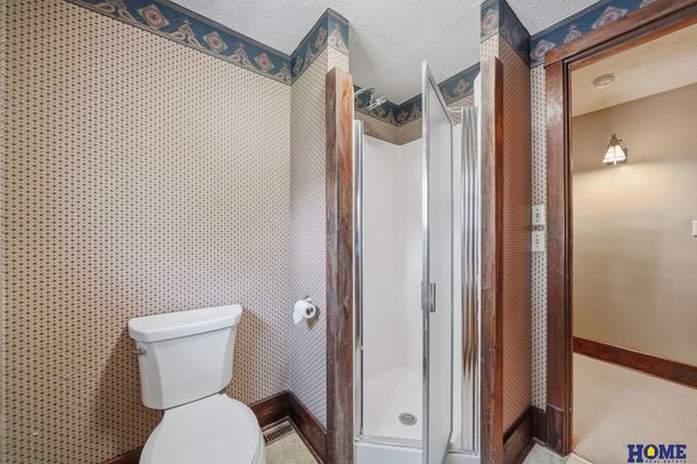 2464 Sewell Street, Lincoln, NE 68502