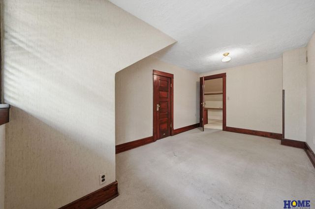2464 Sewell Street, Lincoln, NE 68502