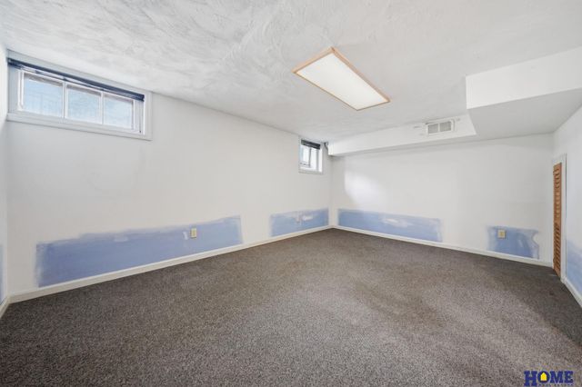 2464 Sewell Street, Lincoln, NE 68502