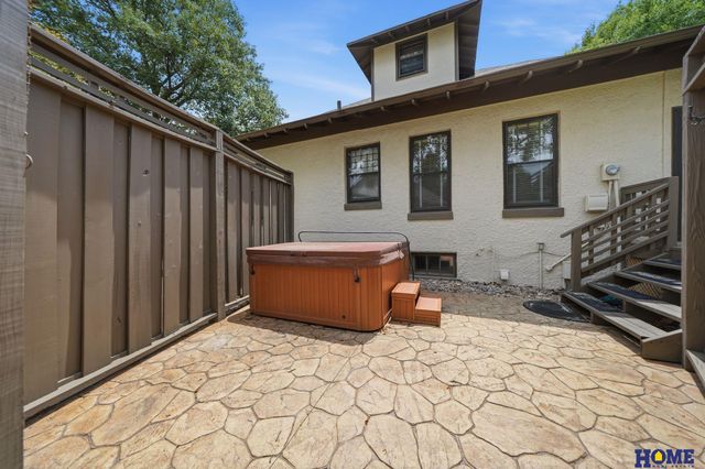 2464 Sewell Street, Lincoln, NE 68502