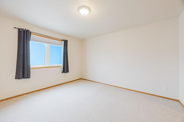 52 Pinewood Boulevard, West Fargo, ND 58078