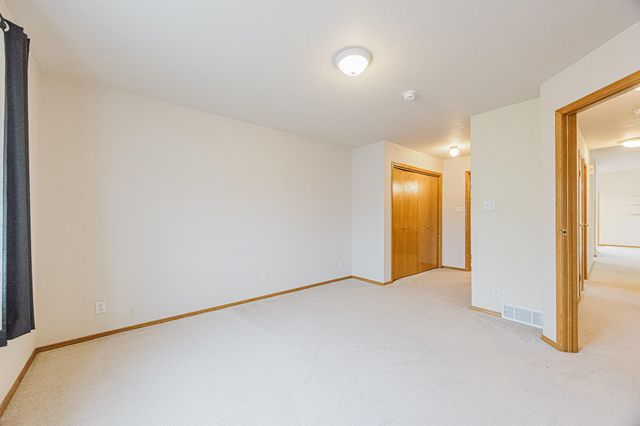 52 Pinewood Boulevard, West Fargo, ND 58078