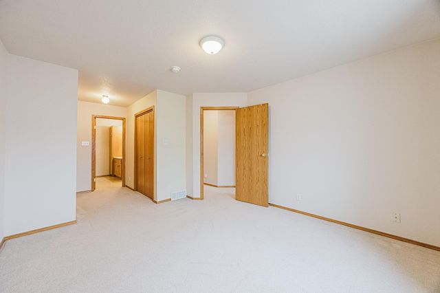 52 Pinewood Boulevard, West Fargo, ND 58078