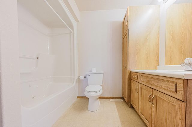 52 Pinewood Boulevard, West Fargo, ND 58078