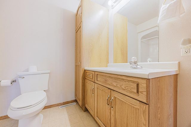 52 Pinewood Boulevard, West Fargo, ND 58078