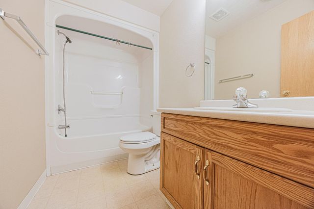 52 Pinewood Boulevard, West Fargo, ND 58078