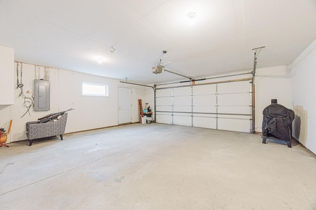 52 Pinewood Boulevard, West Fargo, ND 58078